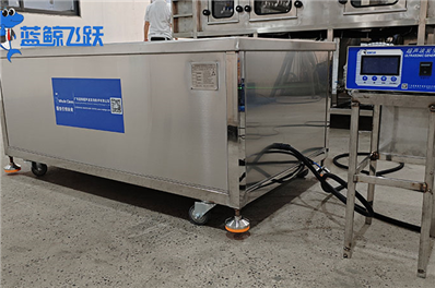 揭秘青青草网站下载行业的猫腻：消费者需要警惕的常见陷阱