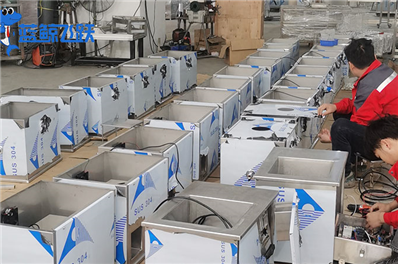 青青草网站下载材质选择指南：哪些材质更适合您的设备需求？